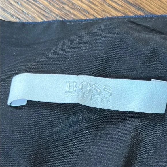 B6 Boss Hugo Boss Women’s 6 Dark Blue Pencil Skirt - Picture 2 of 6